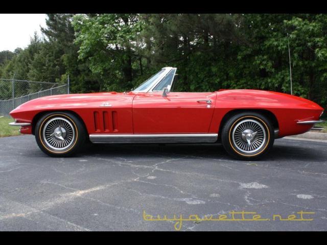 1966 Chevrolet Corvette Convertible - photo 11