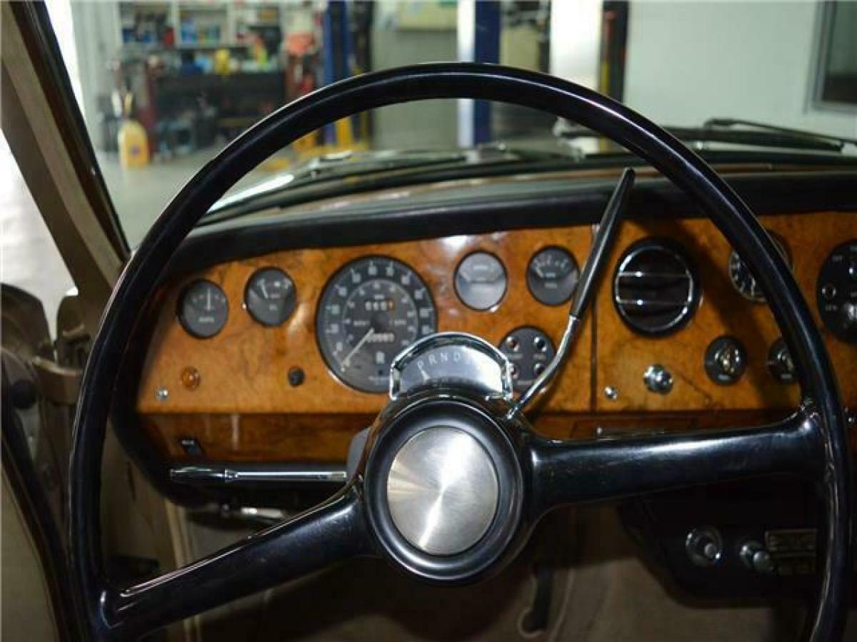 1966 Rolls-Royce Silver Shadow Fantastic car, in perfect shape, must see! - photo 9