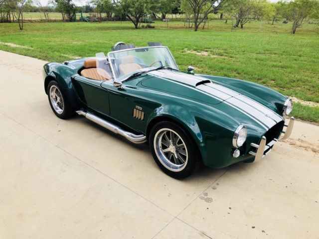 1966 Shelby Classic Roadster LTD 302 dual 4's 5 spd -- - photo 2