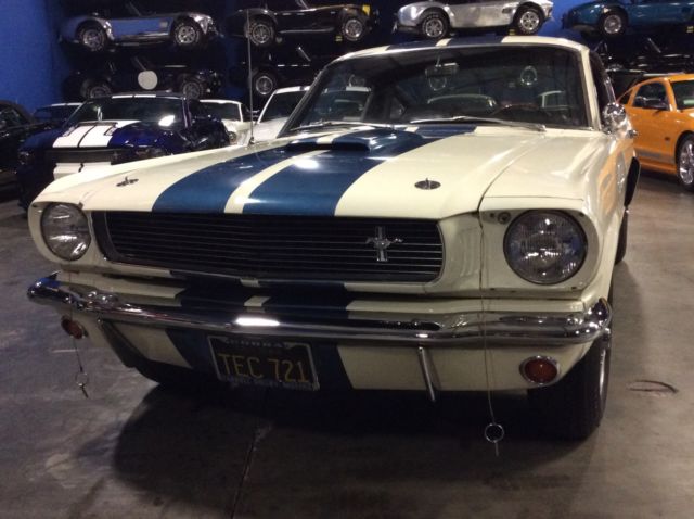 1966 Shelby Mustang GT 350 - photo 2