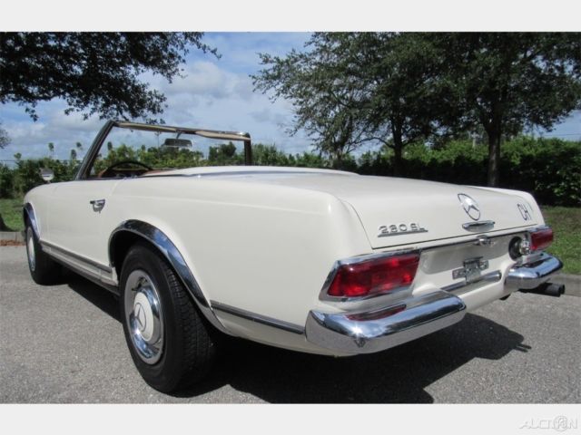 1966 Mercedes-Benz SL-Class SL 230 Roadster Pagoda - photo 10