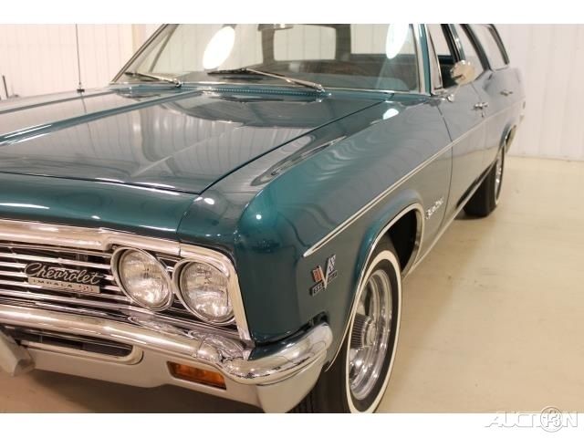 1966 Chevrolet Impala SS Wagon - photo 5