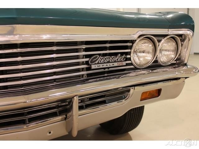1966 Chevrolet Impala SS Wagon - photo 7