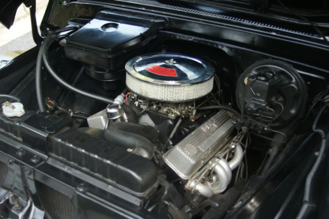 1966 GMC Suburban - photo 10