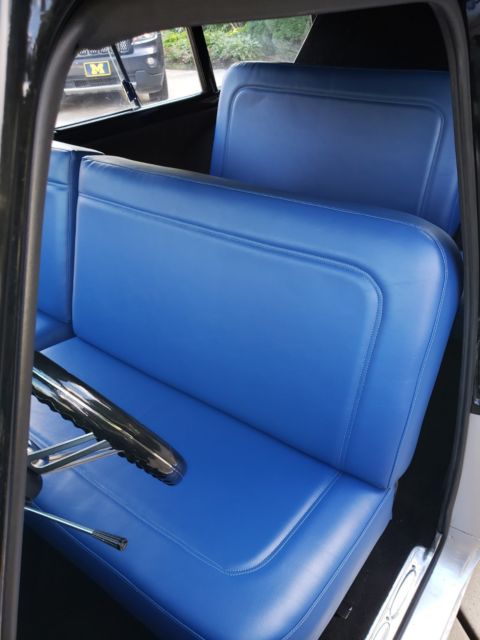 1966 GMC Suburban - photo 13