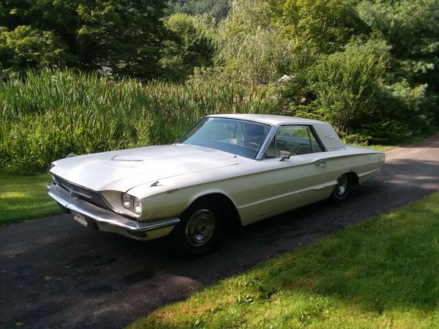 1966 Ford Thunderbird - photo 2