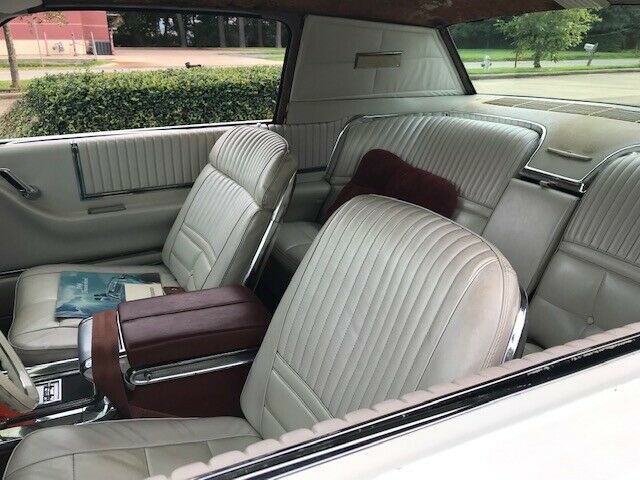 1966 Ford Thunderbird Town Coupe - photo 3