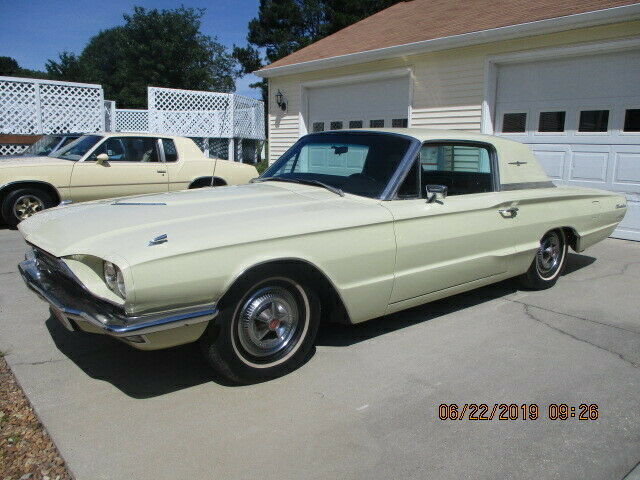 1966 Ford Thunderbird Town Coupe