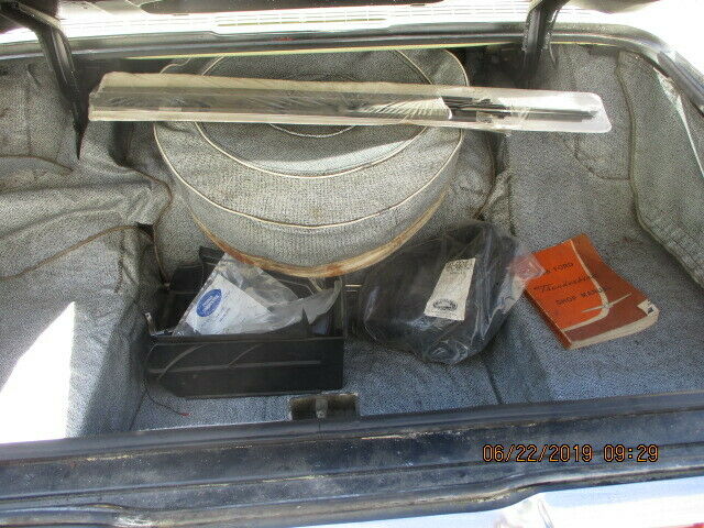 1966 Ford Thunderbird Town Coupe - photo 12