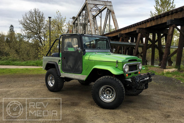 1966 Toyota Land Cruiser FJ40 - photo 3