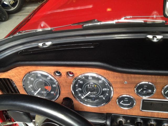 1966 Triumph TR4A IRS Base - photo 13