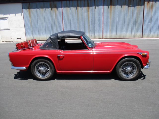 1966 Triumph TR4A IRS Rust-Free California Car - photo 8