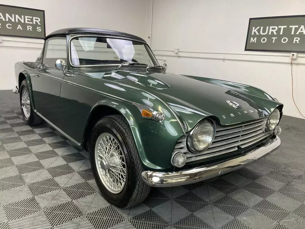 1966 TRIUMPH TR4A IRS SURREY TOP. DRY NEW MEXICO DRIVER WITH ALL THE OPTIONS. 1966 Triumph TR4A IRS 1966 TRIUMPH TR4A IRS SURREY TOP.