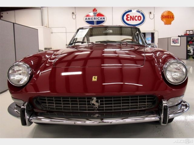 1966 Ferrari 330 GT 2+2 - photo 2