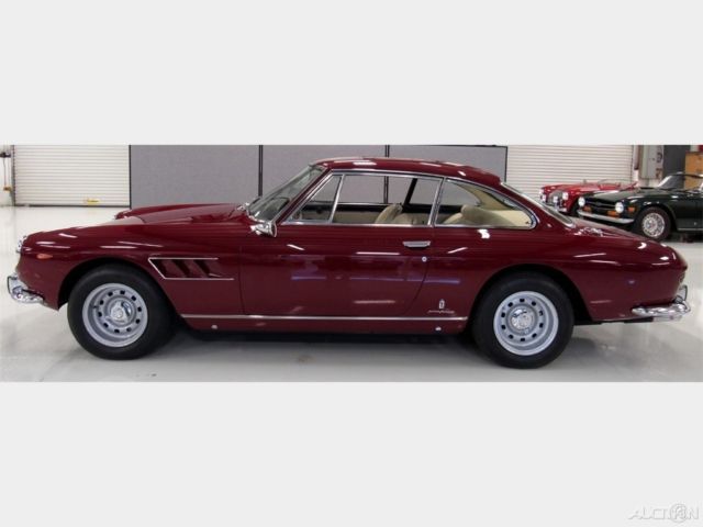 1966 Ferrari 330 GT 2+2 - photo 7