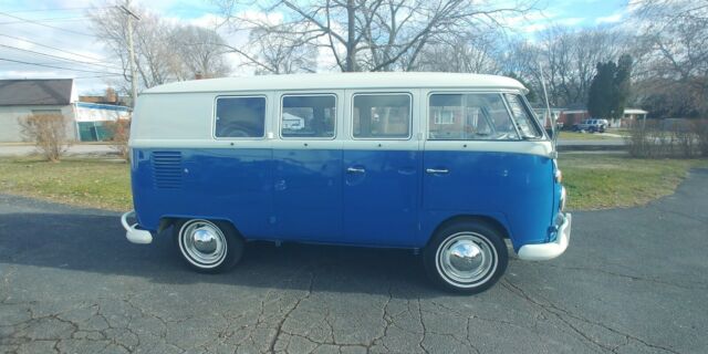 1966 Volkswagen Bus/Vanagon 1966 Volkswagen Bus/Vanagon White