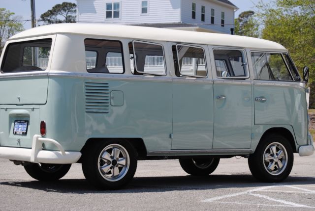 1966 Volkswagen Bus/Vanagon - photo 2