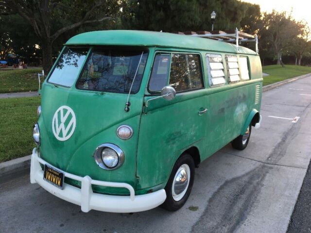 1966 Volkswagen VW Split Window Bus Original 11 Window 1966 Volkswagen Bus/Vanagon