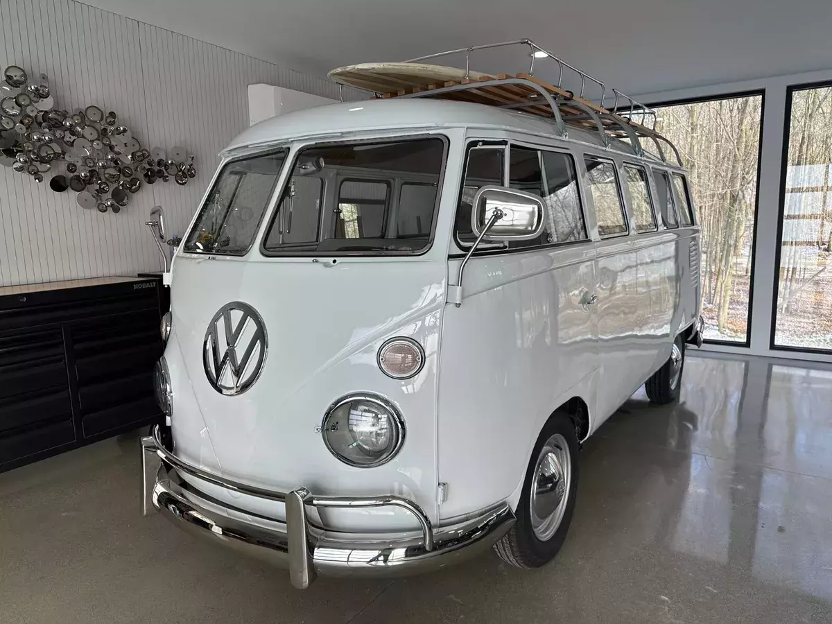 1966 Volkswagon split window bus 1966 Volkswagen Bus/Vanagon