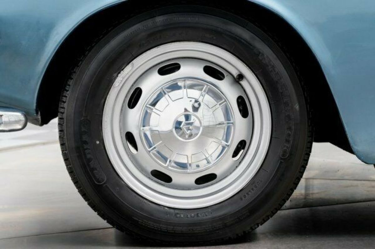 1966 Volvo 1800S - photo 9