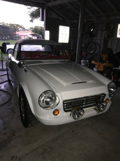 1967 Datsun SPL-311 short wind screen - photo 3