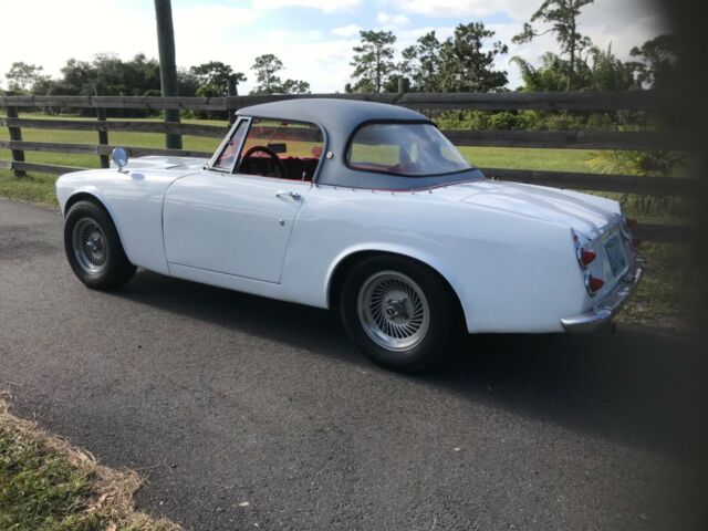 1967 Datsun SPL-311 short wind screen - photo 4