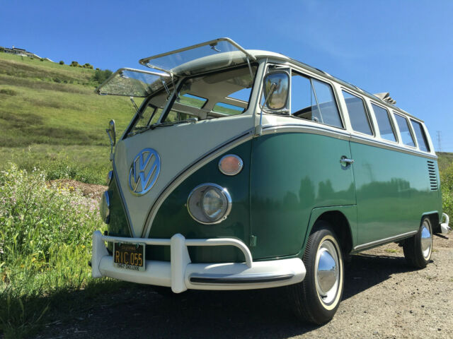 1967 Volkswagen Bus/Vanagon Deluxe