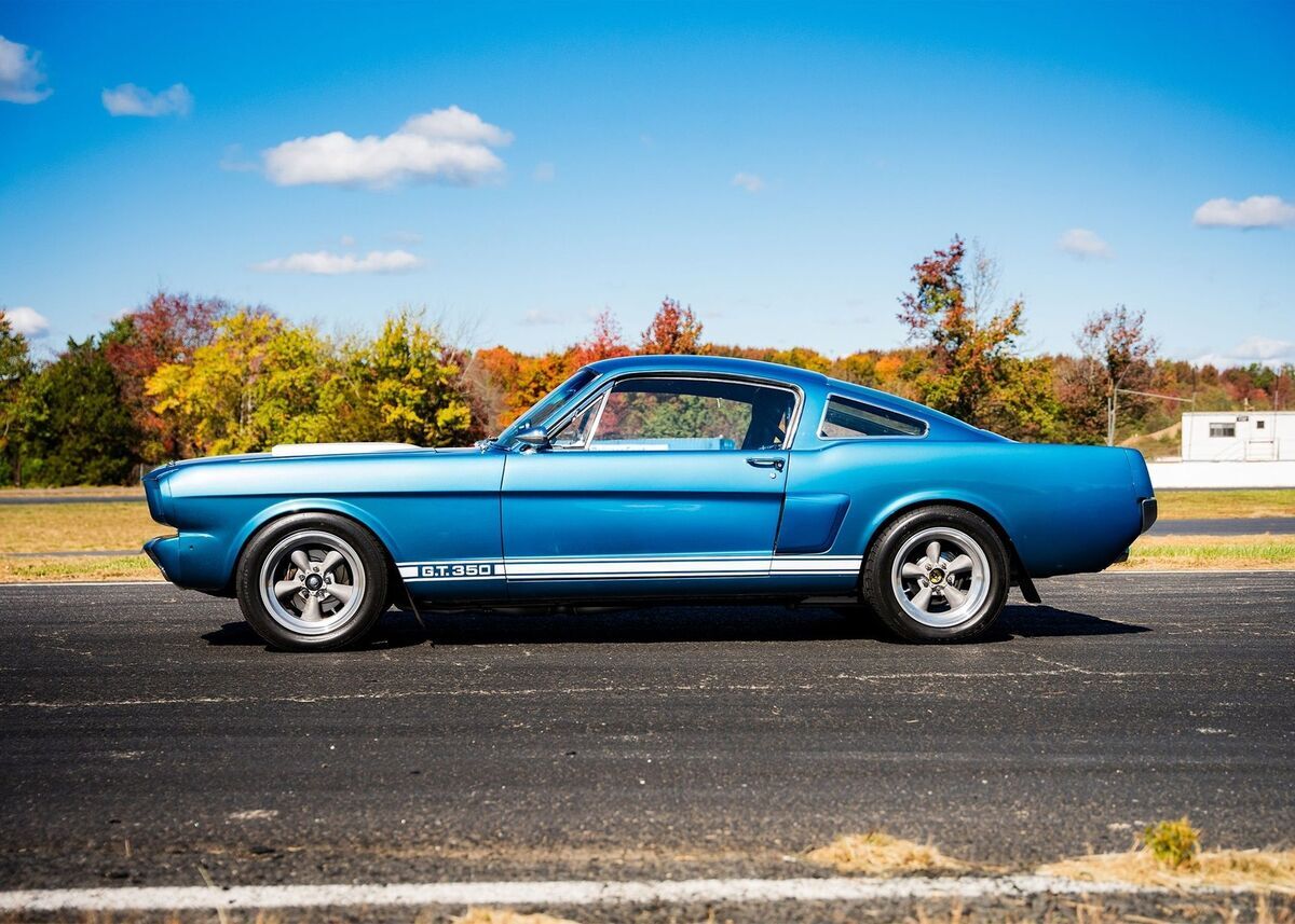 1966 Shelby GT350 - photo 11