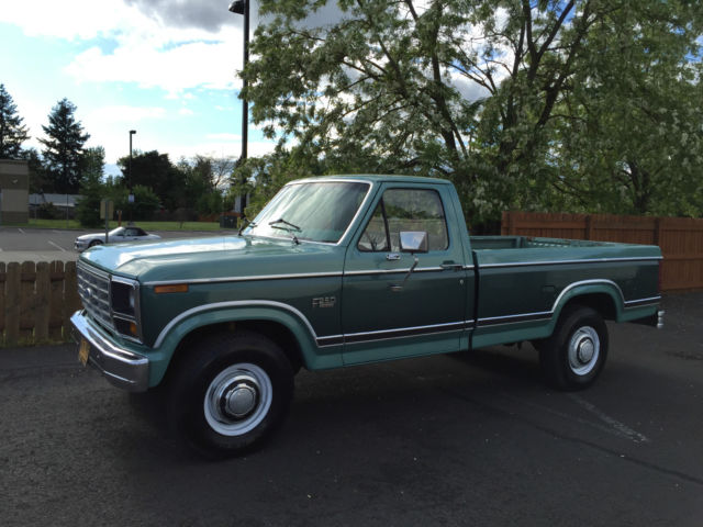 1982 Ford F-250 1982 FORD F-250 XL   LOW MILES  103,K - photo 2