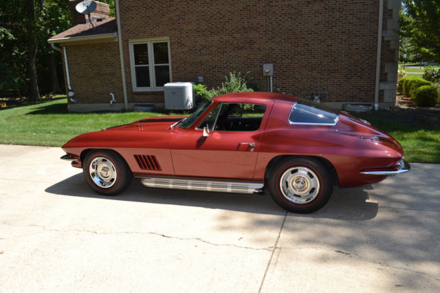 1967 Chevrolet Corvette black vinyl - photo 2