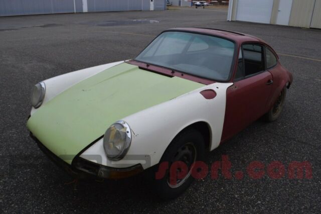 1967 911S Sunroof Coupe Restoration Project, Rare Spec 1967 Porsche 911 911S Sunroof Coupe Restoration Project, Rare Spec.