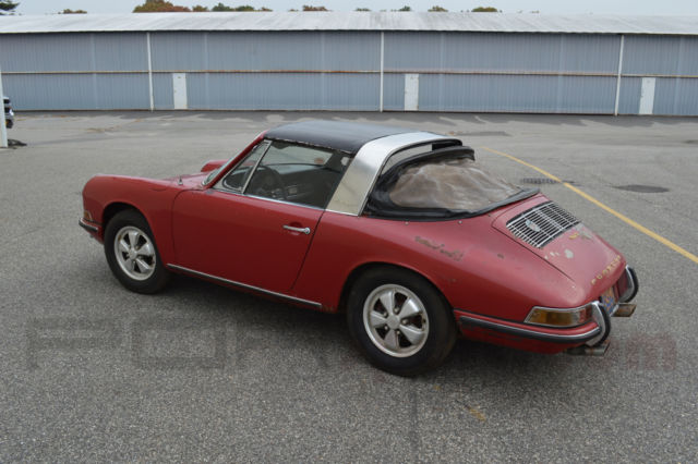 1967 Porsche 911 SWT Garage Find - photo 5