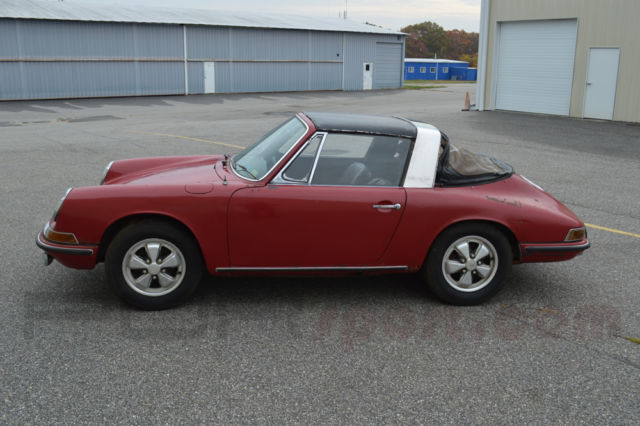 1967 Porsche 911 SWT Garage Find - photo 6
