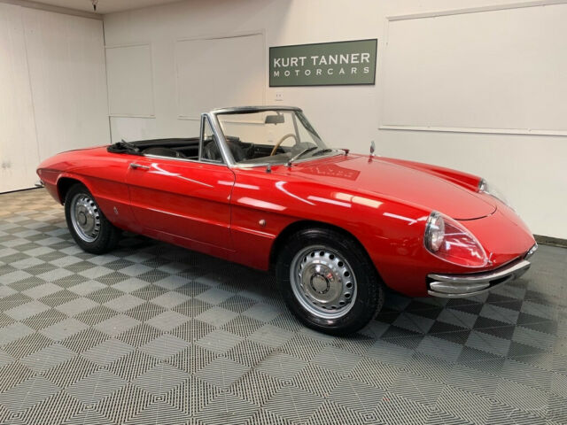 1967 ALFA ROMEO DUETTO 1600 SPYDER. 5-SPD WEBERS. EXCELLENT BLACK PLATE CA CAR. 1967 Alfa Romeo Spider 1967 ALFA ROMEO DUETTO 1600 SPYDER
