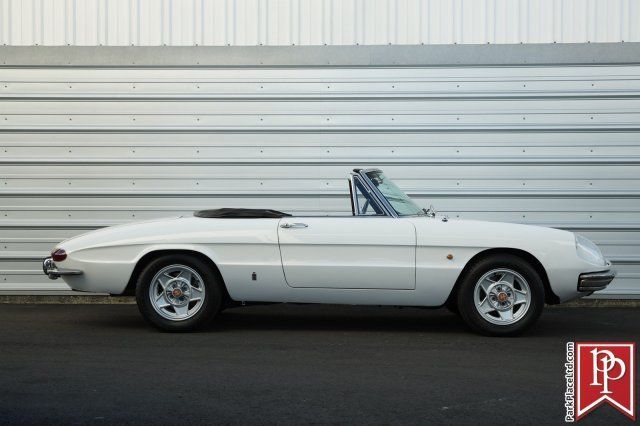 1967 Alfa Romeo Duetto Spider - photo 2