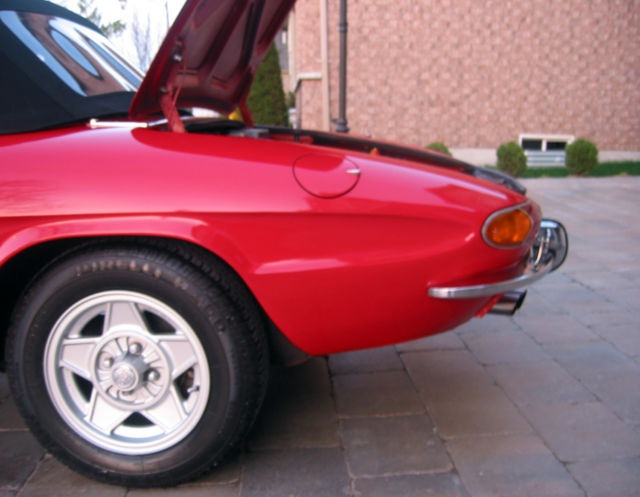 1967 Alfa Romeo Duetto Spider Convertible 2-Door - photo 12
