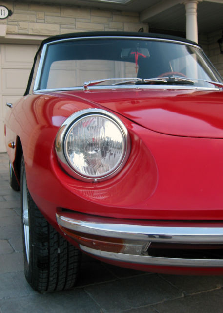 1967 Alfa Romeo Duetto Spider Convertible 2-Door - photo 6