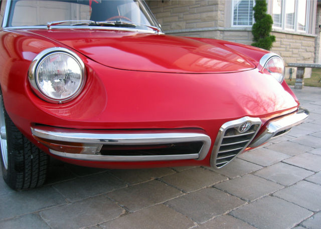 1967 Alfa Romeo Duetto Spider Convertible 2-Door - photo 7