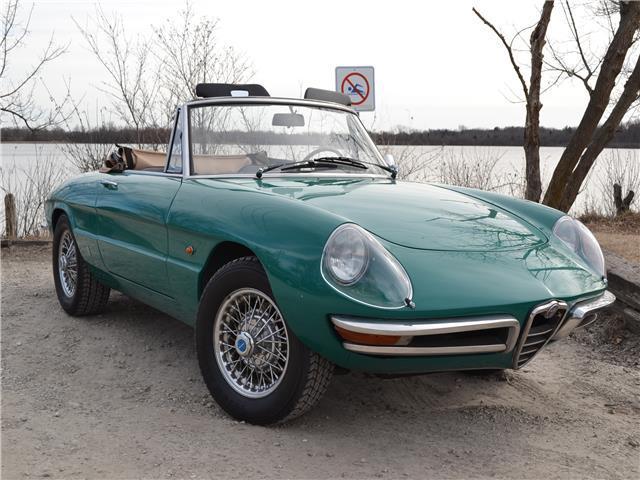 1967 Alfa Romeo Duetto Spider original 74,263 Mi no rust all match 1.6 carb 1967 Alfa Romeo Duetto 1600 original style