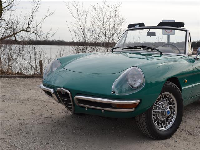 1967 Alfa Romeo Duetto 1600 original style - photo 10