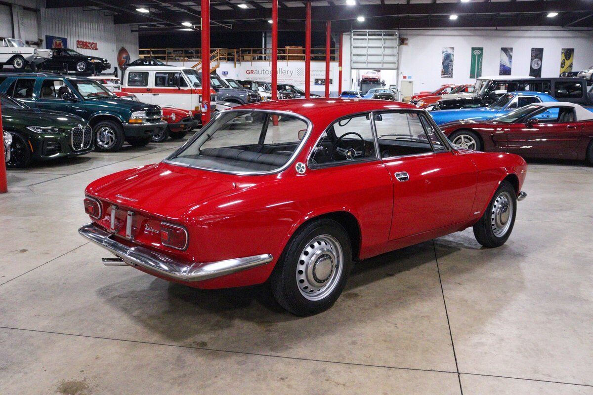 1967 Alfa Romeo Giulia Sprint GT - photo 6