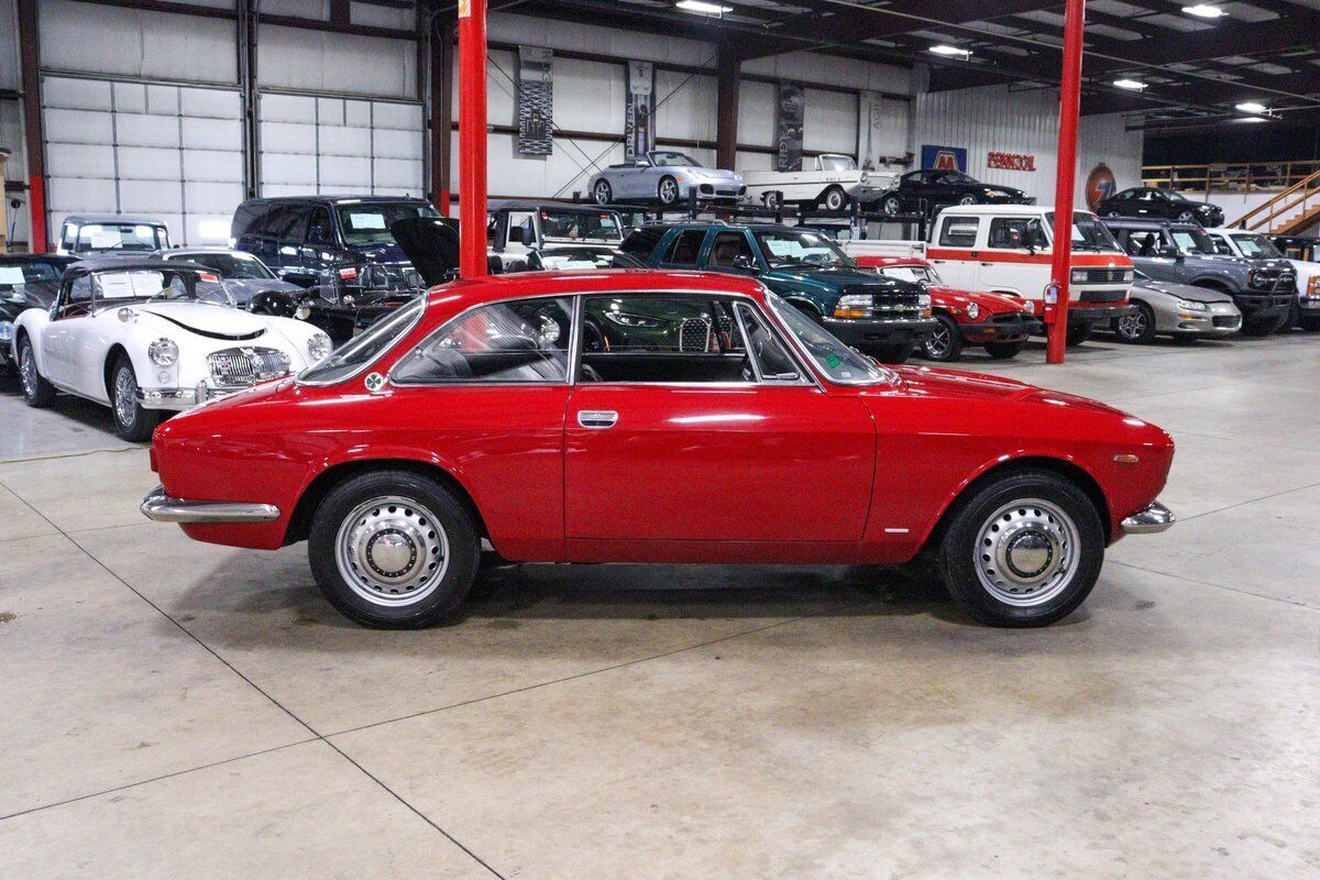 1967 Alfa Romeo Giulia Sprint GT - photo 8