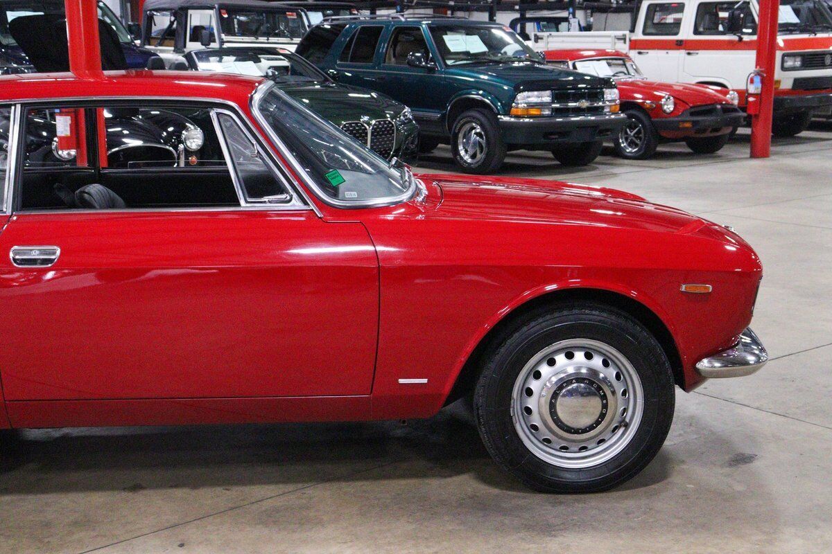 1967 Alfa Romeo Giulia Sprint GT - photo 9