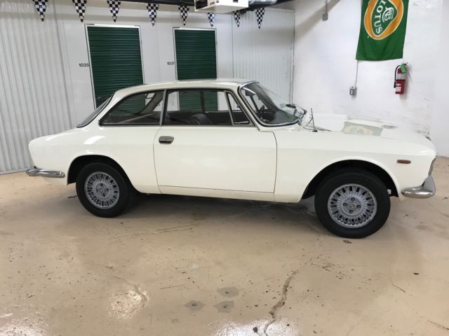 1966 Alfa Romeo GTV Junior - photo 13