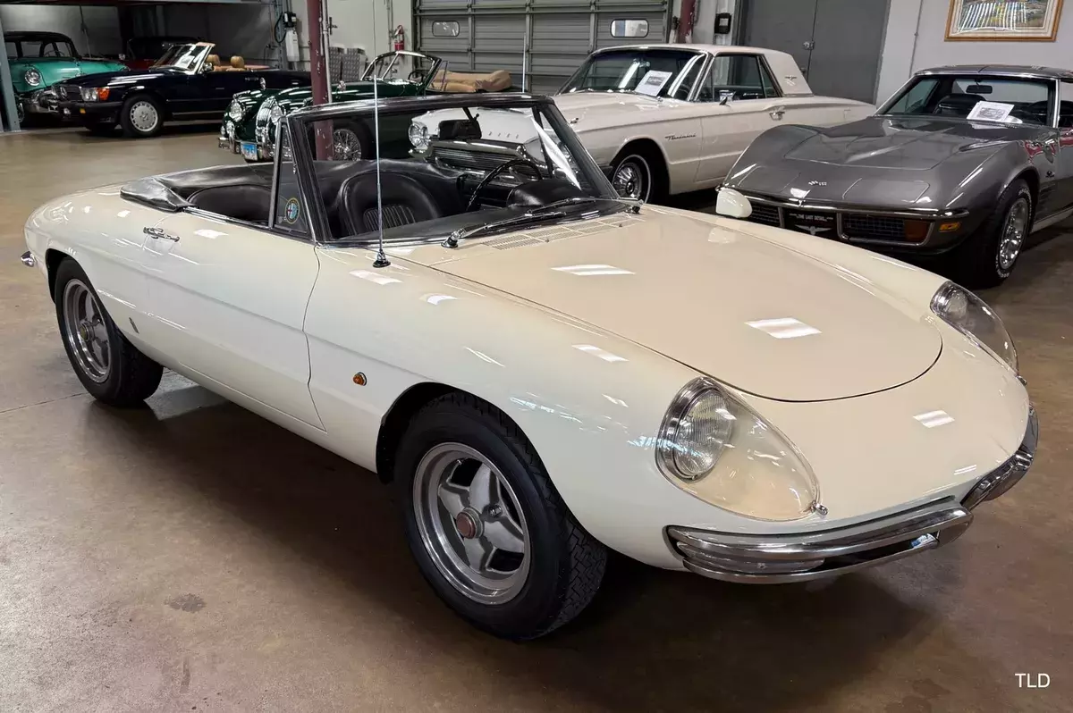 1967 Alfa Romeo Guiletta 1600 Spider Duetto, Ivory with 43845 Miles available no 1967 Alfa Romeo Guiletta 1600 Spider Duetto
