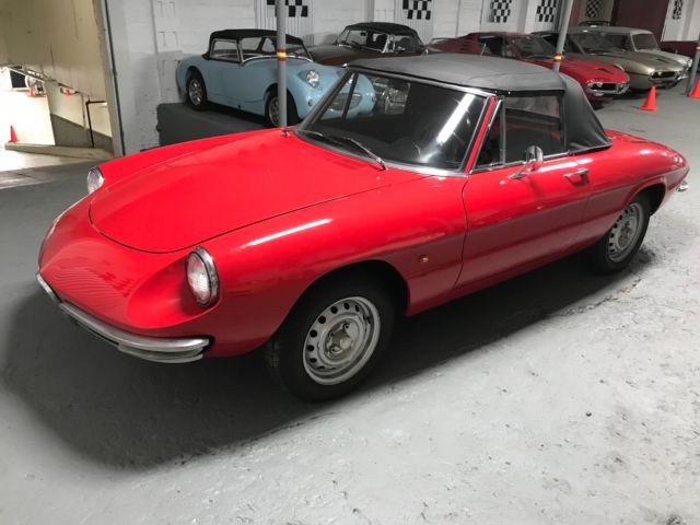1967 Alfa Romeo Spider Duetto 1.6L Engine, No Visible Rust, Mint Condition! 1967 Alfa Romeo Spider Duetto