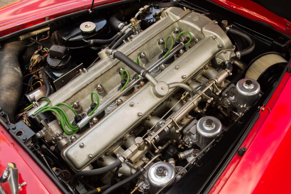 1967 Aston Martin DB6 - photo 10