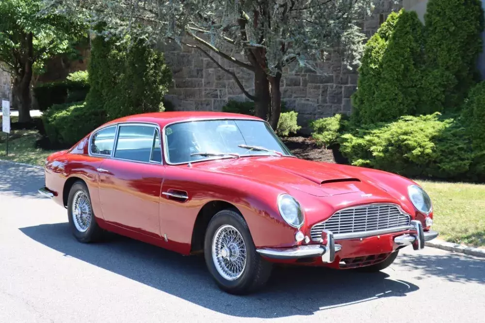 1967 Aston Martin DB6 for sale! 1967 Aston Martin DB6