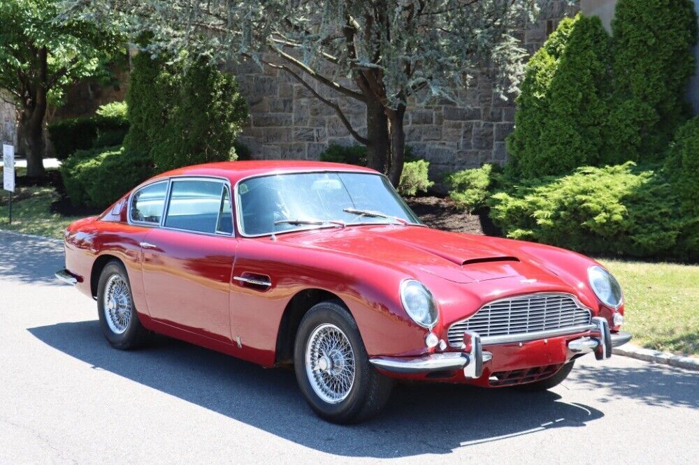 1967 Aston Martin DB6 - photo 9