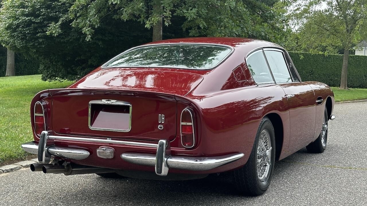 1967 Aston Martin DB6 - photo 13